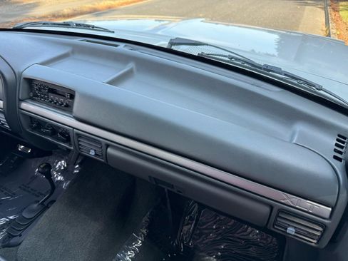 Used 1993 Ford F250 4x4 SuperCab image 28