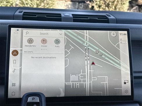 Used 2026 Land Rover Defender 110 S image 24