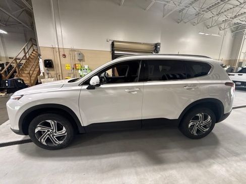 Certified 2023 Hyundai Santa Fe SEL AWD/4WD image 4
