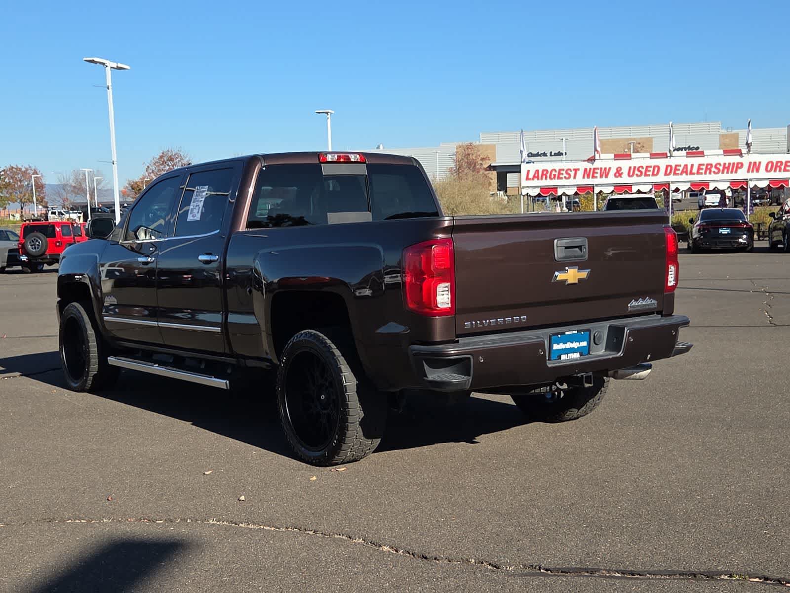 Used 2016 Chevrolet Silverado 1500 High Country w/ High Country Premium Package AWD/4WD image 12