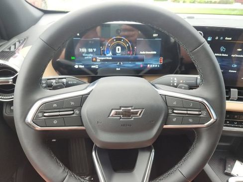 New 2027 Chevrolet Equinox ACTIV w/ Safety and Technology Package AWD/4WD image 30