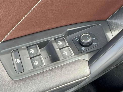 Used 2024 Volkswagen Tiguan SEL R-Line image 15