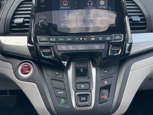 Used 2018 Honda Odyssey EX-L image 24