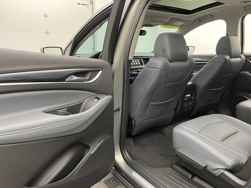 Used 2019 Buick Enclave Premium w/ Experience Buick Package FWD image 43
