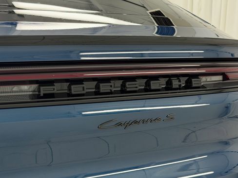 New 2026 Porsche Cayenne S image 62