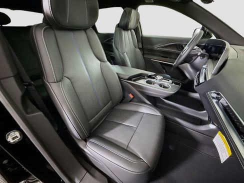 New 2026 Cadillac Lyriq Premium Sport image 28