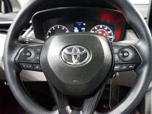 Certified 2025 Toyota Corolla Cross L image 12