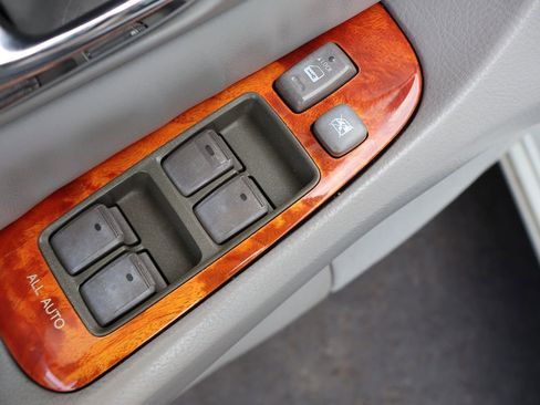 Used 2005 Lexus LS 430 image 27