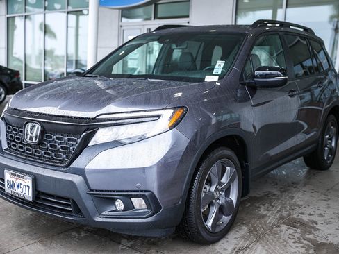 Used 2021 Honda Passport Touring image 3