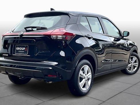 Certified 2025 Nissan Kicks Play S w/ Interior Electronics Package image 11