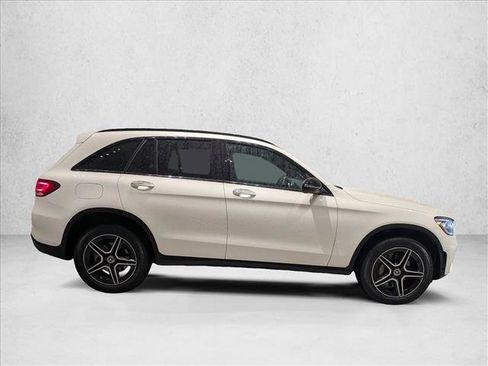 Certified 2022 Mercedes-Benz GLC 300 4MATIC image 4
