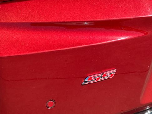 Used 2017 Chevrolet Camaro SS RWD image 13