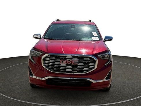 Used 2018 GMC Terrain Denali w/ Advanced Safety Package FWD image 10