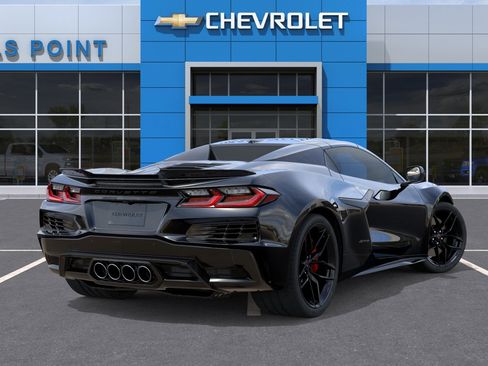 Used 2026 Chevrolet Corvette Z06 RWD image 4