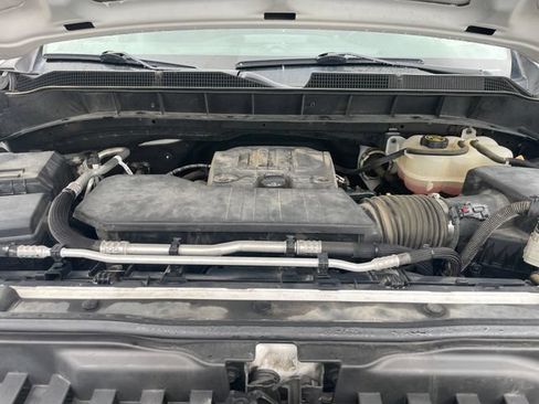 Used 2020 Chevrolet Silverado 1500 Custom w/ Custom Value Package AWD/4WD image 31