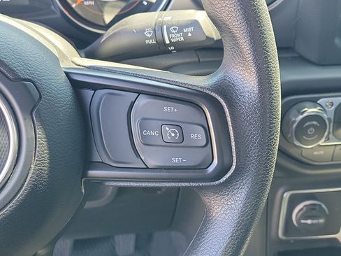 Used 2023 Jeep Gladiator Sport image 24