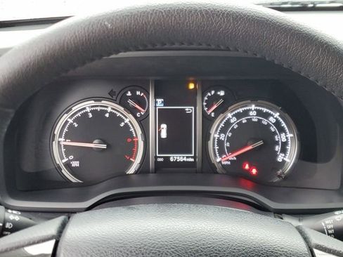 Used 2023 Toyota 4Runner TRD Off-Road AWD/4WD image 19