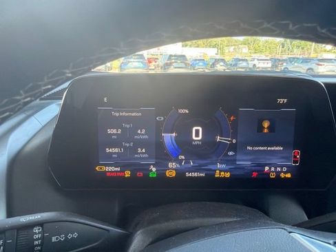 Used 2025 Chevrolet Equinox EV LT w/ Comfort Package FWD image 10