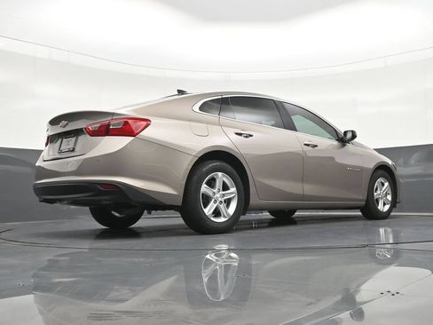 Used 2024 Chevrolet Malibu LS FWD image 32