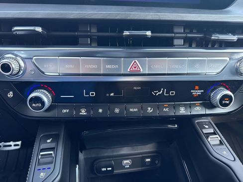 Used 2025 Kia Telluride SX X-Line image 20