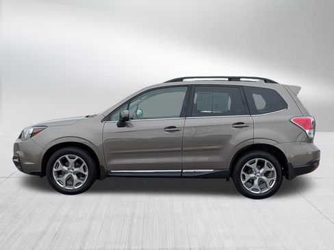 Used 2018 Subaru Forester 2.5i Touring AWD/4WD image 4