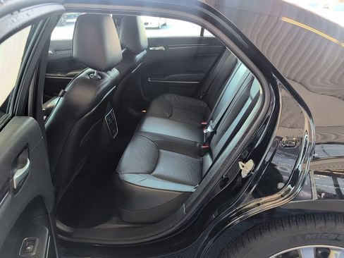 Used 2021 Chrysler 300 Touring L AWD/4WD image 27