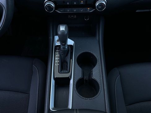 Used 2025 Nissan Altima 2.5 SV image 16