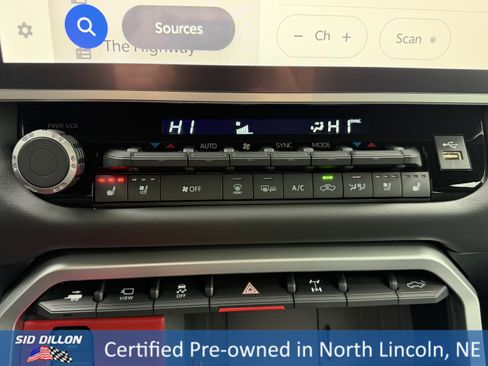 Used 2025 Toyota Tundra Limited image 16