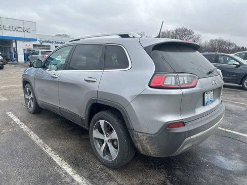 Used 2019 Jeep Cherokee Limited FWD image 4