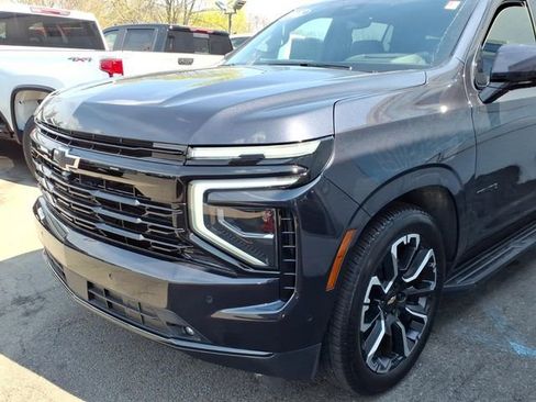 Used 2025 Chevrolet Tahoe RST w/ Advanced Technology Package AWD/4WD image 7