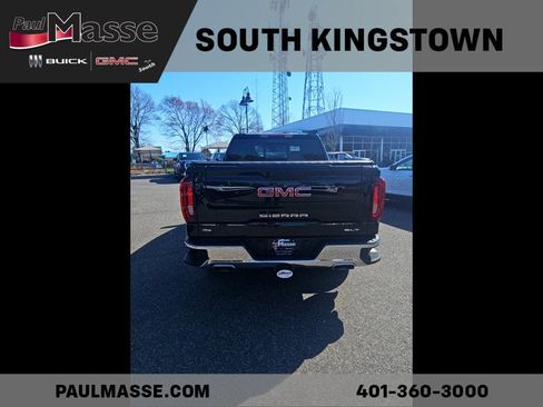 Used 2024 GMC Sierra 1500 SLT w/ SLT Premium Package image 5