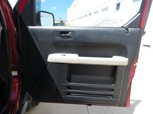 Used 2008 Honda Element LX image 25