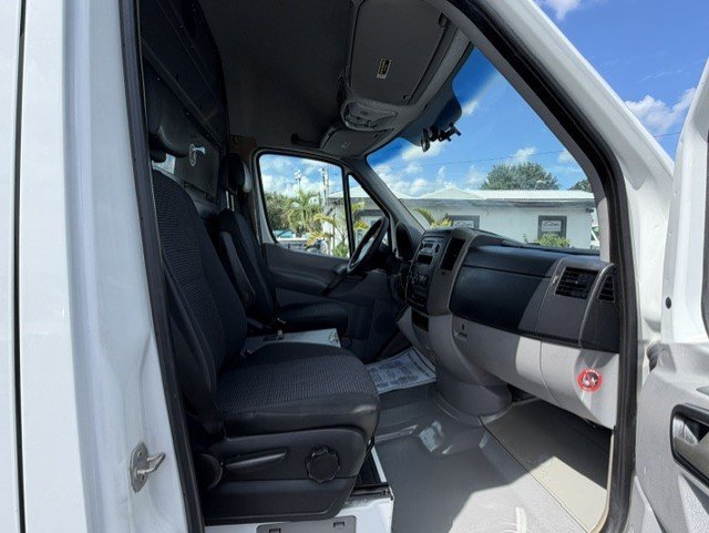 Used 2008 Dodge Sprinter 2500 RWD image 18