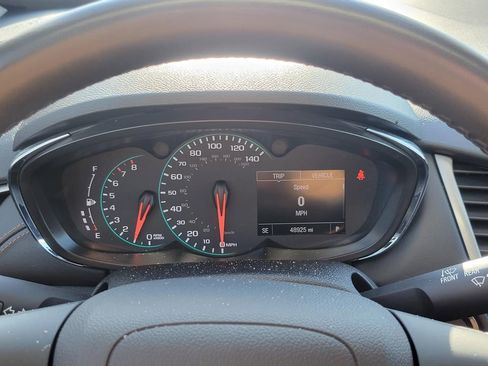 Used 2019 Chevrolet Trax LT w/ LT Convenience Package image 11