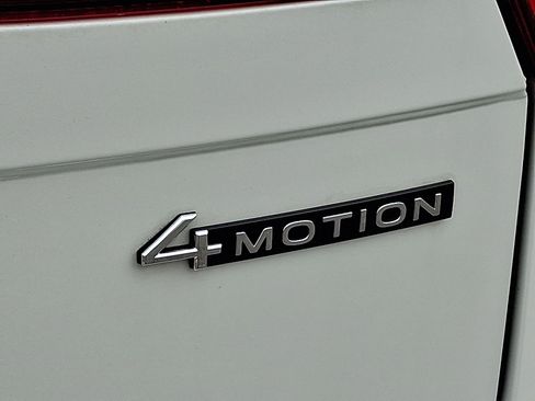 Used 2023 Volkswagen Tiguan SE image 31