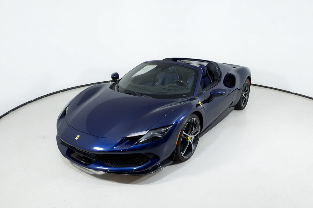 Used 2024 Ferrari 296 GTS RWD image 2