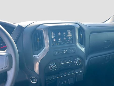 Used 2025 Chevrolet Silverado 1500 Custom image 14