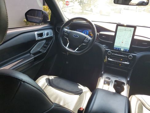 Used 2021 Ford Explorer ST w/ Equipment Group 401A image 15