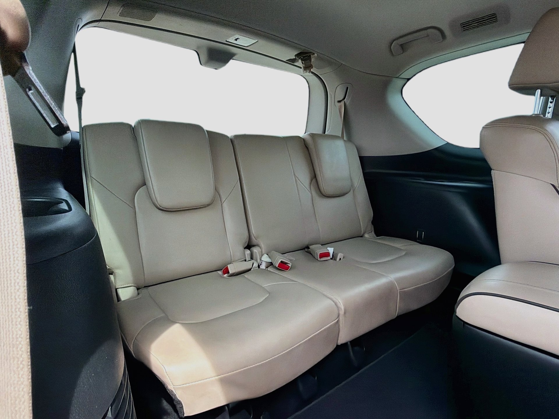 Used 2023 Nissan Armada Platinum w/ Captain's Chairs Package RWD image 29