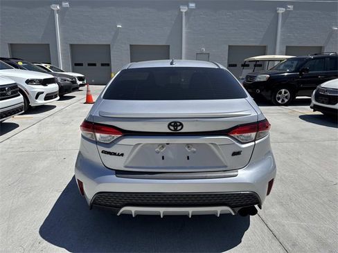 Used 2022 Toyota Corolla SE image 6