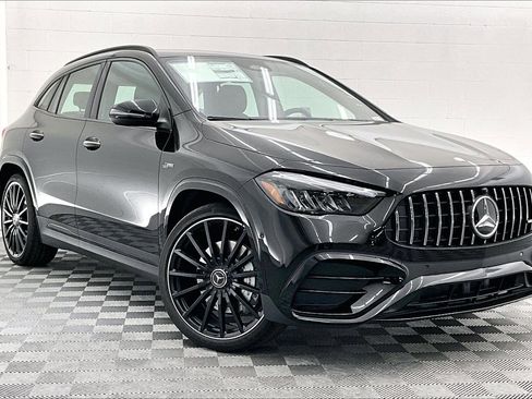 New 2026 Mercedes-Benz GLA 35 AMG 4MATIC image 15