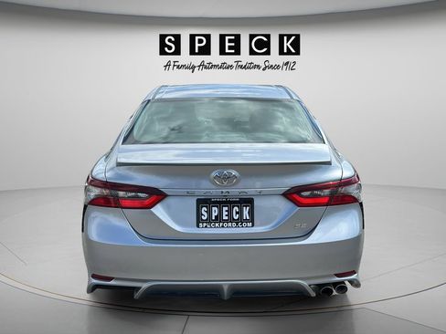 Used 2023 Toyota Camry SE FWD image 4