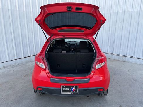 Used 2012 MAZDA MAZDA2 Touring FWD image 8