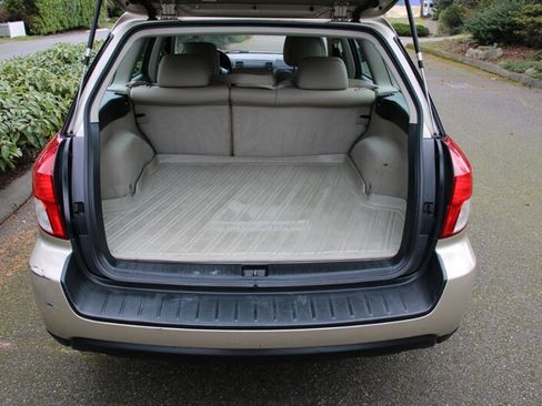 Used 2008 Subaru Outback 2.5i Limited image 16