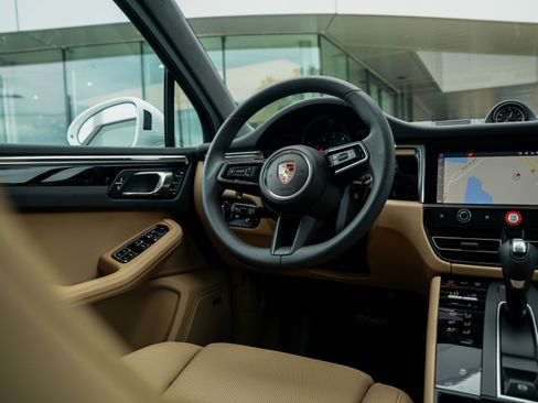 New 2025 Porsche Macan image 25
