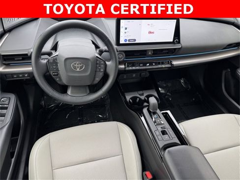Certified 2024 Toyota Prius XLE image 9