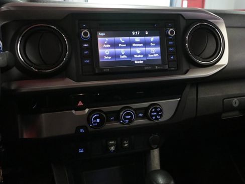 Used 2018 Toyota Tacoma SR5 image 15
