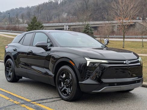 Used 2024 Chevrolet Blazer EV AWD Police image 1