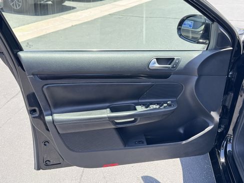 Used 2012 Volkswagen Jetta SE FWD image 13