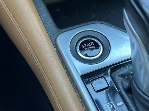 Used 2025 Nissan Sentra SV w/ SV Premium Package FWD image 23